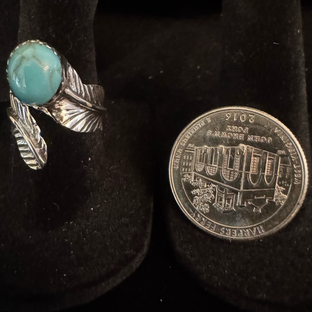 Sterling Silver and genuine Kingman Turquoise Feather Ring Set‎ - Picture 6 of 7